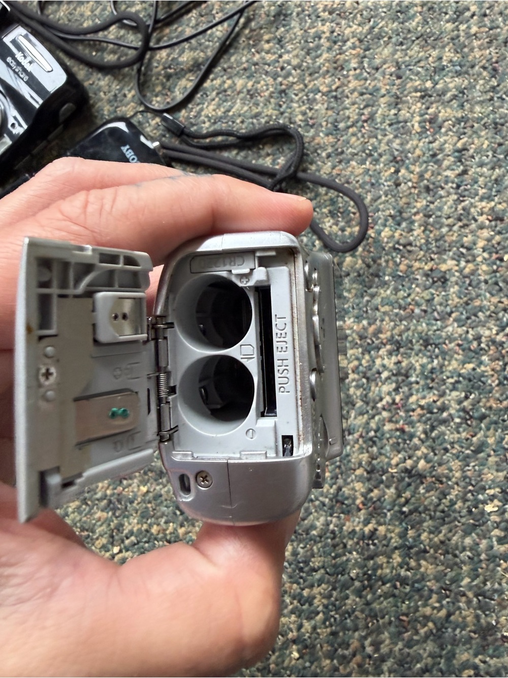Digital Camera Lot - Picture 10 of 10